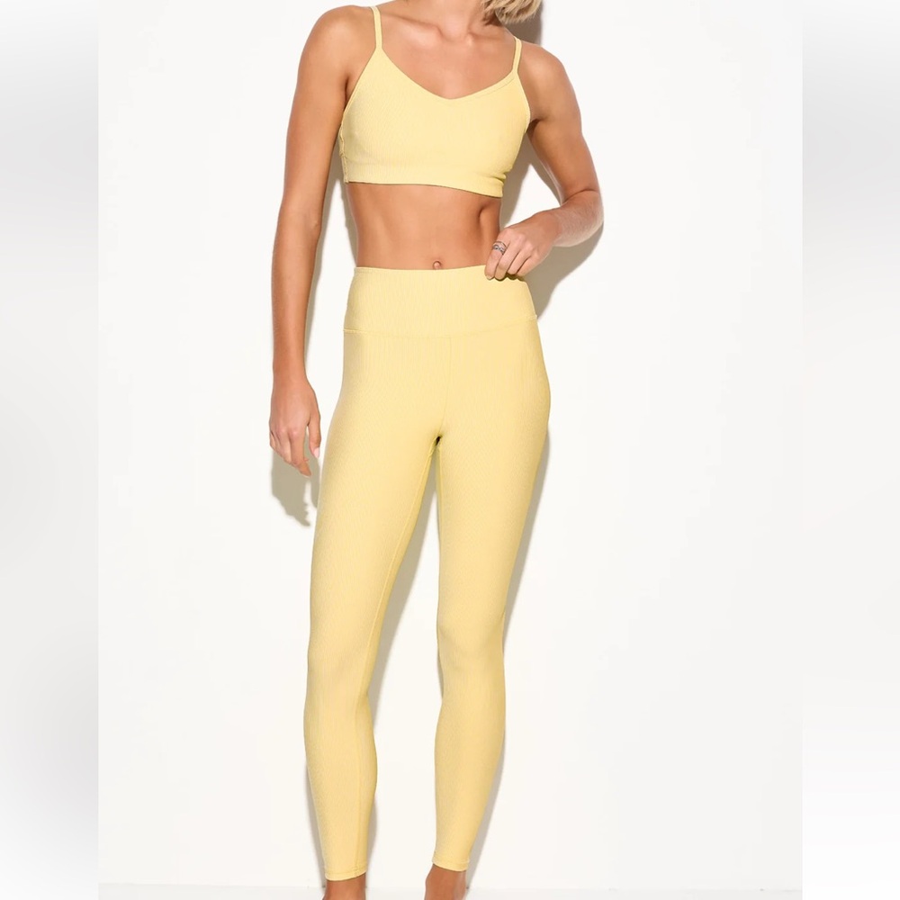 SET! Spiritual Gangster Auralight Legging + Auralight Aria Bra in French Vanilla
